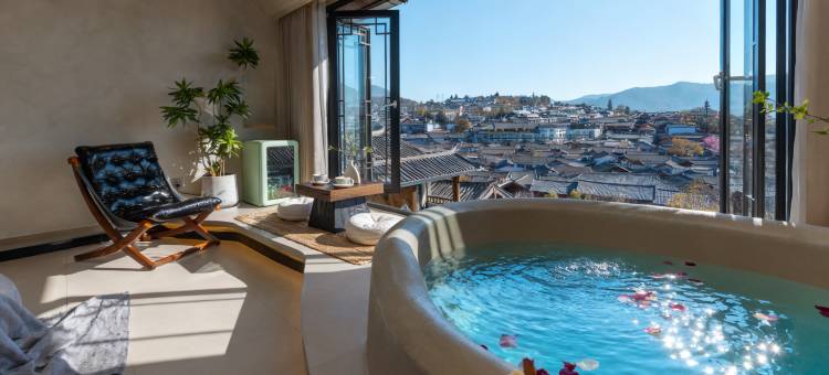 俏半山一城·设计师观古城雪山屋顶咖啡美宿(丽江古城大水车店)图片