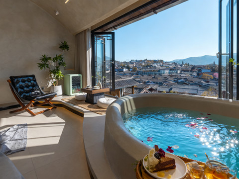 俏半山一城·设计师观古城雪山屋顶咖啡美宿(丽江古城大水车店)