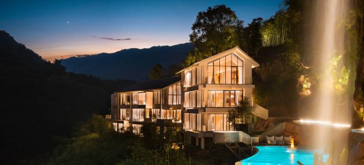 素日青禾悬崖瀑布野奢酒店图片