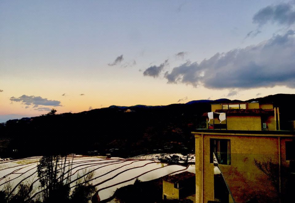 元阳香典·聚酒店（元阳梯田景区店）外景图