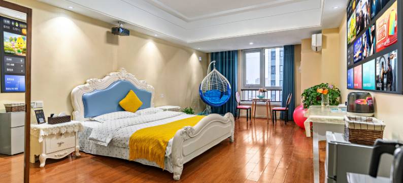 徐州•彭城｜MODERNMETROURBANVIEWMOVIE酒店(万达广场师范大学店)图片