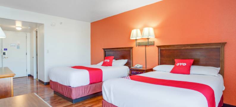 OYO马斯基根莫娜湖酒店(OYO Hotel Mona Lake Muskegon)图片