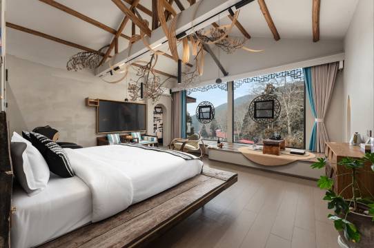 花筑·匡境可以居民宿(庐山如琴湖牯岭街店)