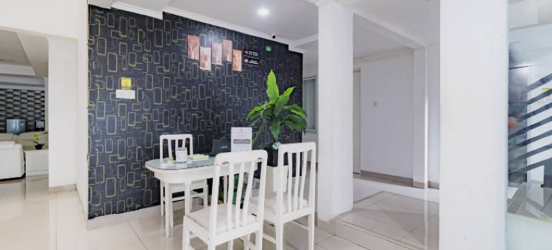 RedDoorz near Jakarta International Velodrome图片