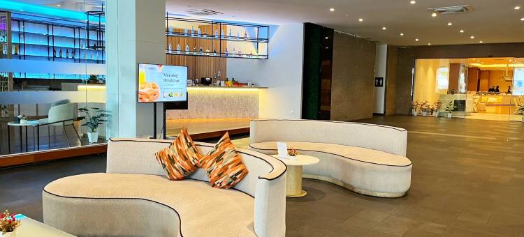 斯里瓦里素萬那普機場飯店(Le Srivaree Suvarnabhumi Airport Hotel)图片