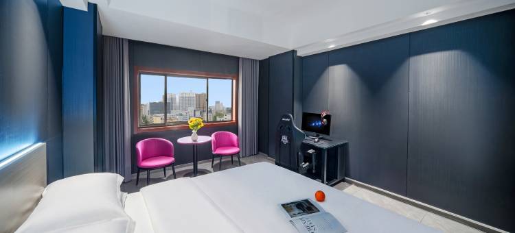 美娱·星峰电竞酒店(宝鸡站开元商城店)图片