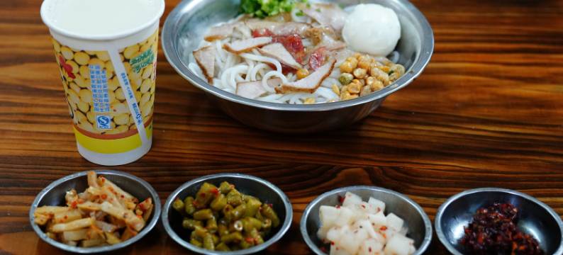山寻雪山墅酒店(阳朔西街店)图片