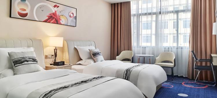 纳雍圣廷酒店图片