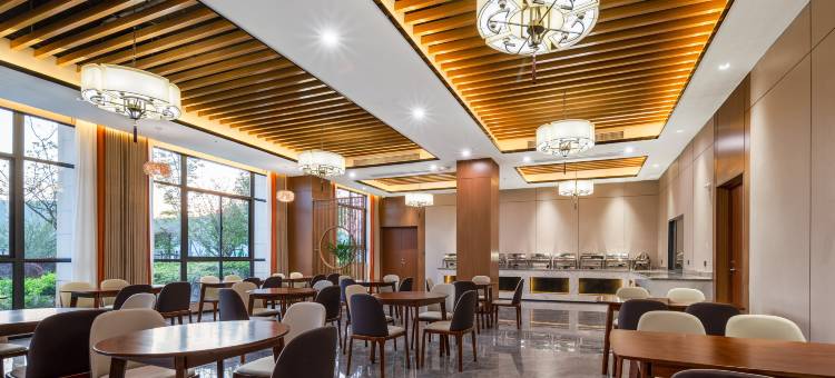 虔美酒店(会昌风景独好园店)图片