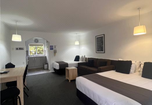 Asure Green Gables Motel Hotel Overview