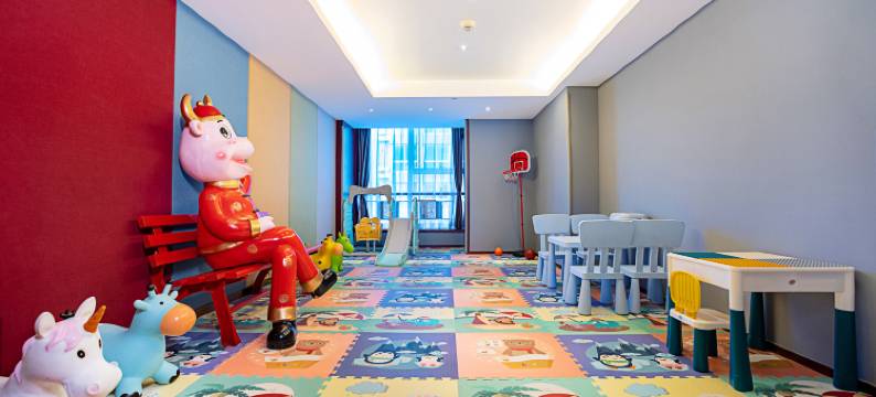 悦际酒店(郑州中原万达磨街文创园店)图片