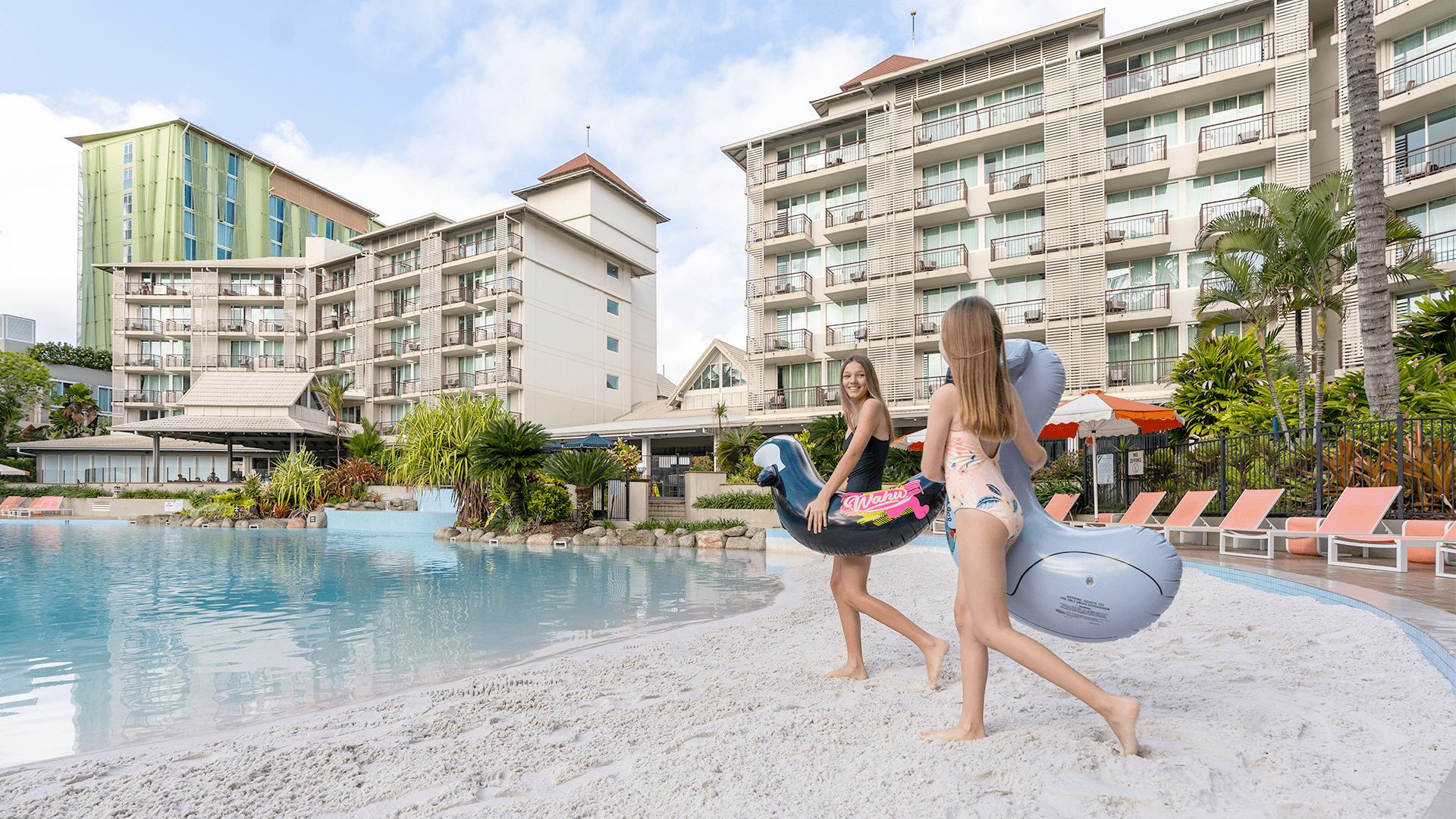 Novotel Cairns Oasis ResortOver view