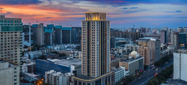 乌鲁木齐恒裕国际酒店(德汇万达广场长江路店)图片