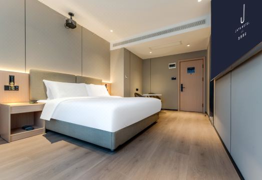 Jaya HotelHotel Overview