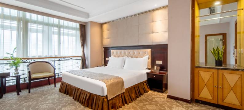 泉外楼酒店(重庆西南大学北碚地铁站店)图片