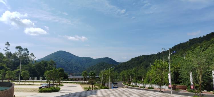 花沐姑婆山温泉民宿(姑婆山旅游度假区集散中心店)图片