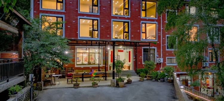 安吉青竹园·临溪·半空泳池·电梯房观景民宿图片