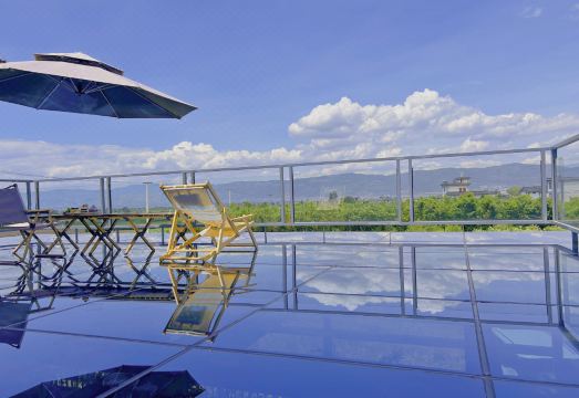 Floral Hotel·  Dali Chaoguang Hotel Hotel Overview