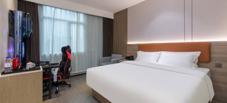 竞放电竞酒店(贵阳喷水池师大店)图片