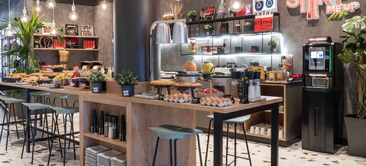 马德里巴拉哈斯机场宜必思酒店(Ibis Madrid Aeropuerto Barajas)图片