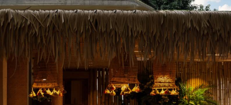 西双版纳雨林万象酒店(告庄星光夜市店)图片