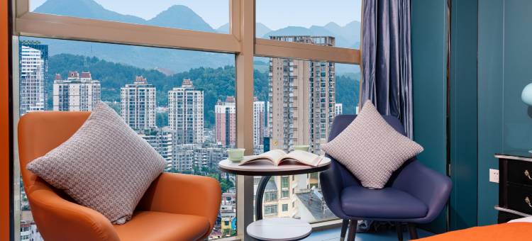 惠水天鹅高空智能酒店(县人民医院汽车站店)图片