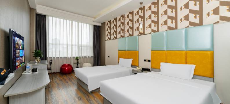 摩登精致酒店(内乡县衙广场店)图片