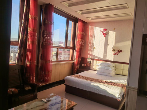 宁城桥头酒店宾馆