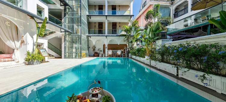 西双版纳天美殊轻奢酒店(告庄西双景星光夜市店)图片