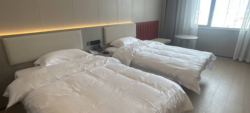 聂荣县铭豪酒店图片