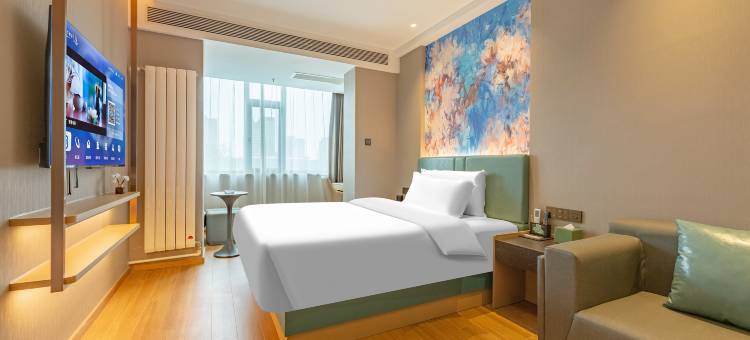 白玉兰酒店(石家庄天山海世界留村地铁站店)图片