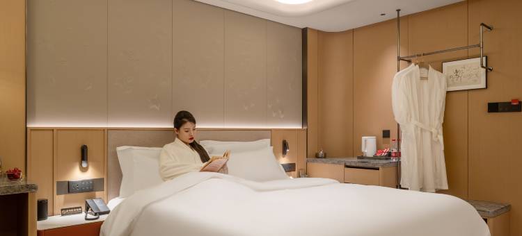 橙居智慧酒店(让胡路万达广场师范学院店)图片