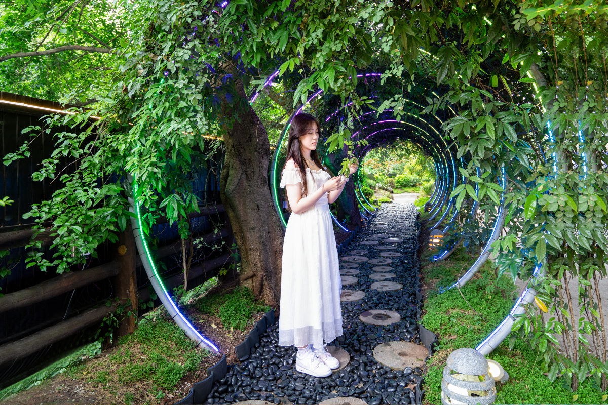 Zen-Inspired Hot Spring Spa - Ten Directions and Three Courtyards Hotel Overview