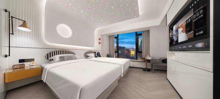 铂豪·珍藏星空全屋智能·设计师酒店(义乌万达广场店)图片