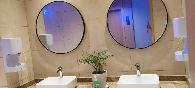 首座云居酒店(渠县财富中心賨人里店)图片