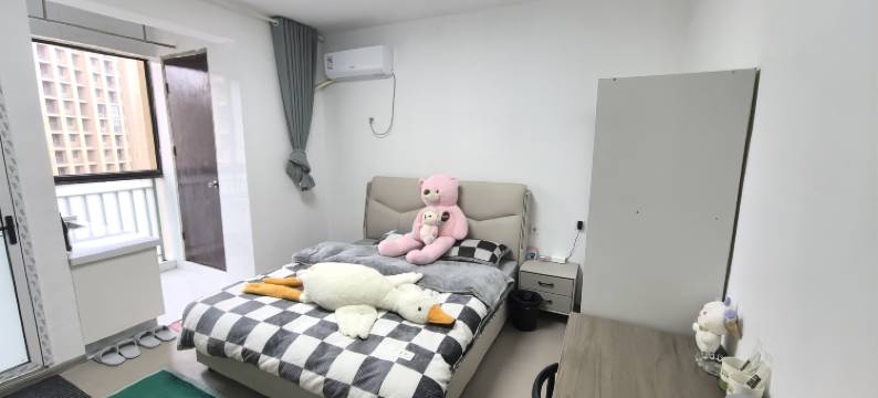 亿间居(阳光半岛店)图片