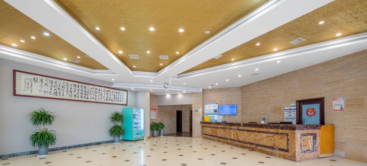 麦爵Mezzz酒店(慈溪孙塘北路店)图片