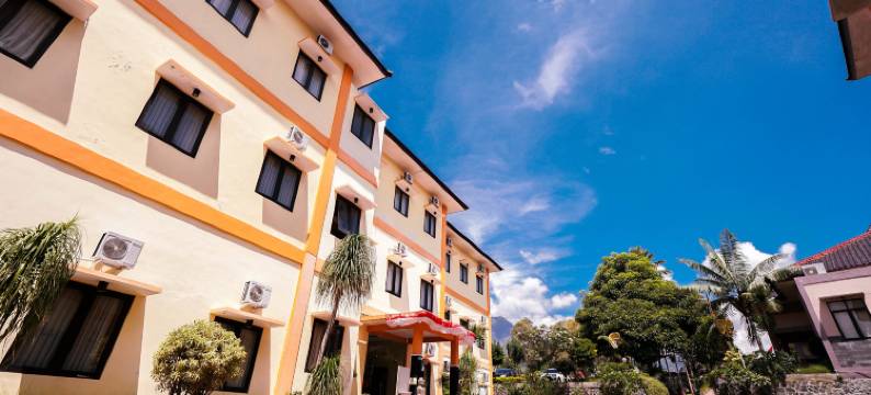 西普坦宁加提酒店(Ciptaningati Hotel)图片