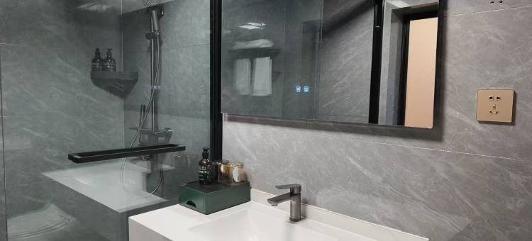 红原夏日牧归民宿图片