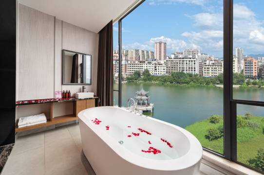 美豪怡致酒店(英德仙湖湾店)图片