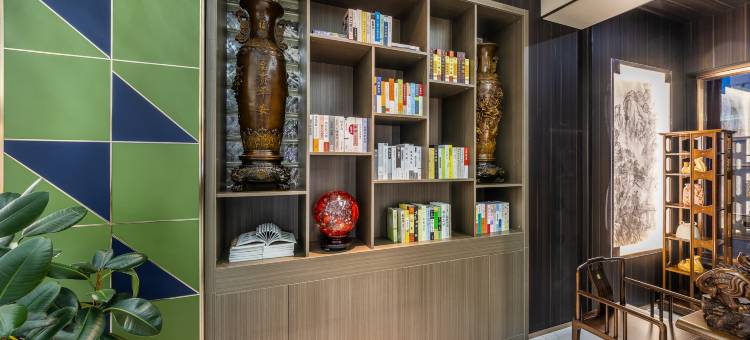 潮漫酒店(酒泉汉唐美食街店)图片