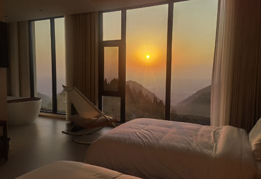 春晓南竹山舍外景图