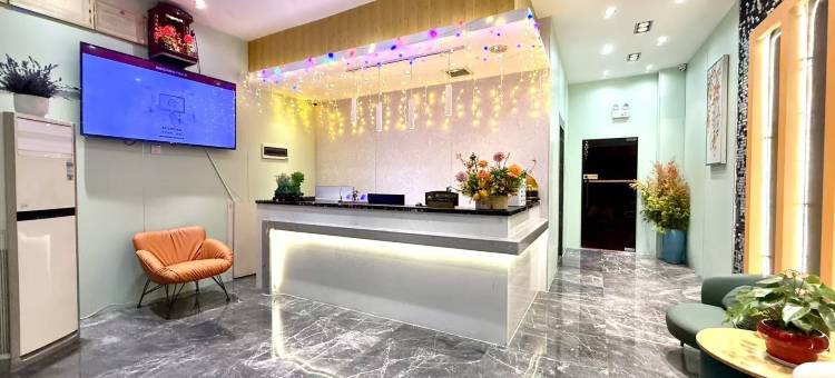君漫酒店(长沙汽车东站生物机电职业技术学院店)图片