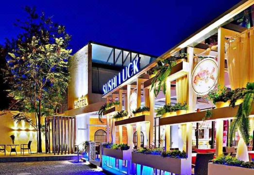 大连乐奢睡眠酒店外景图