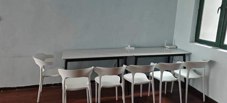 逐风青年旅社(东盟商务区地铁店)图片