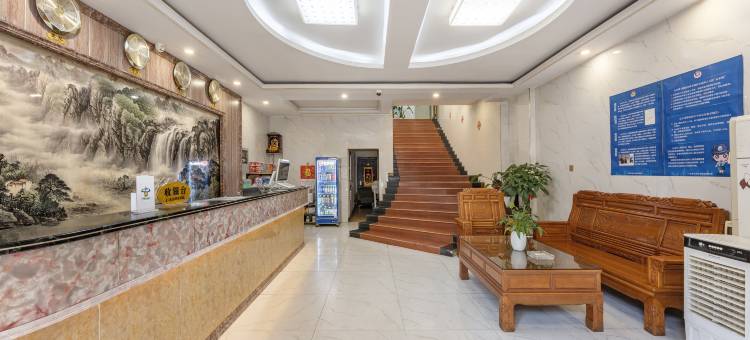 广州顺利酒店(聚龙地铁站店)图片