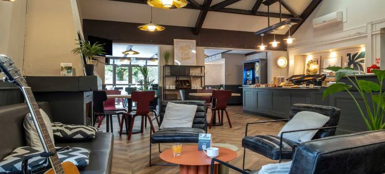 民宿酒店尼奥尔南威尼斯绿地(B&B Hotel Niort Sud Venise Verte)图片