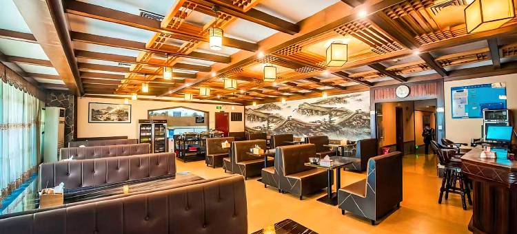 爱放电竞酒店(文锦渡口岸黄贝岭地铁站店)图片