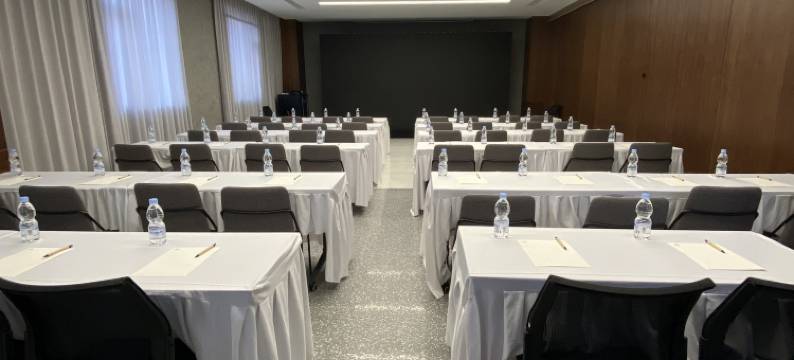 青岛五四广场奥帆中心万达美华酒店图片