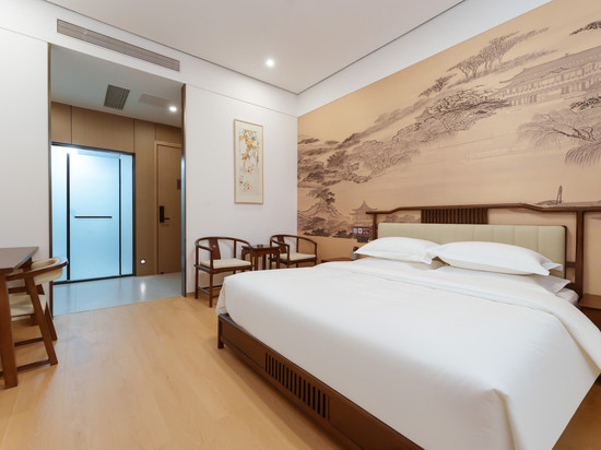 拾酒设计师名民宿(洛阳应天门洛邑古城店)